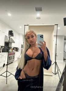 Omg hey guys my horny friend qimmahrussovip gave me a 50 discounted part 4