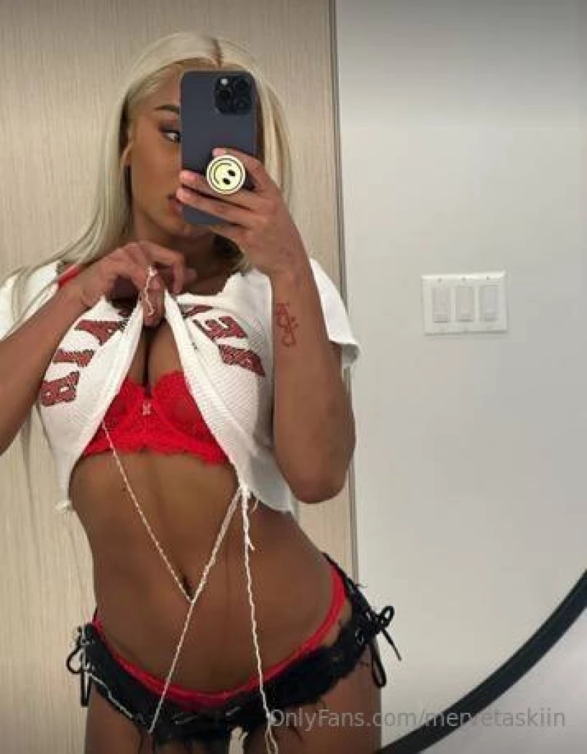 Omg hey guys my horny friend qimmahrussovip gave me a 50 discounted part 5 