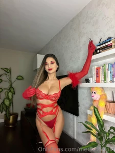 Look like a sexy demon seksi bi eytan gibi