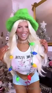 Yayyy christmas my amazon wishlist if you would love to spoil me this