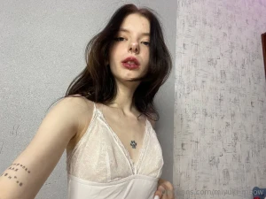 Oh darling my body is on fire and i ache for your touch i want you to
