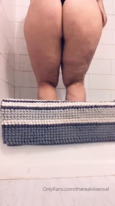 The big booty crusher sent a hot bj video to your dms remember unlock