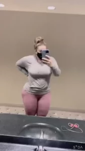 Who likes it wet happy friday