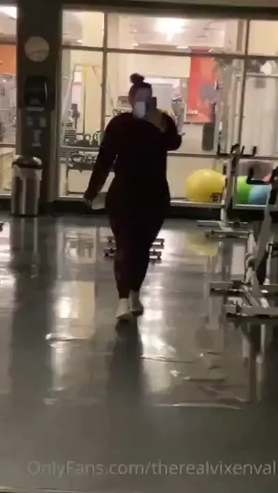 Thickness gym life now dm me i m wet 