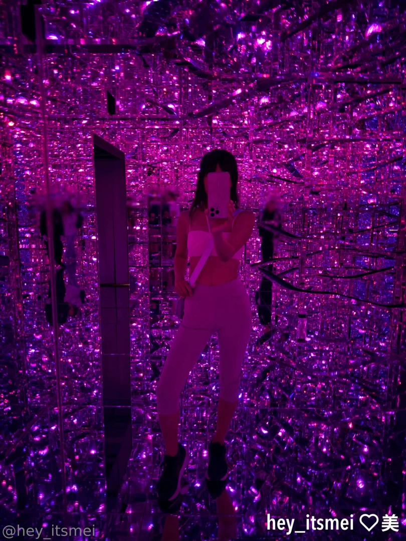 One of the coolest places we visited in japan was teamlab borderless - part 1 