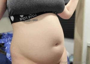 Uh oh pregnancy panic or just a really really big burrito oh no the