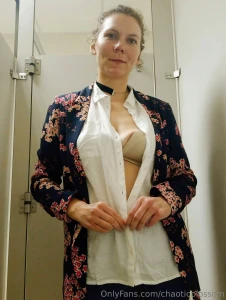 I know i m at work but i thought you might be a little hungry