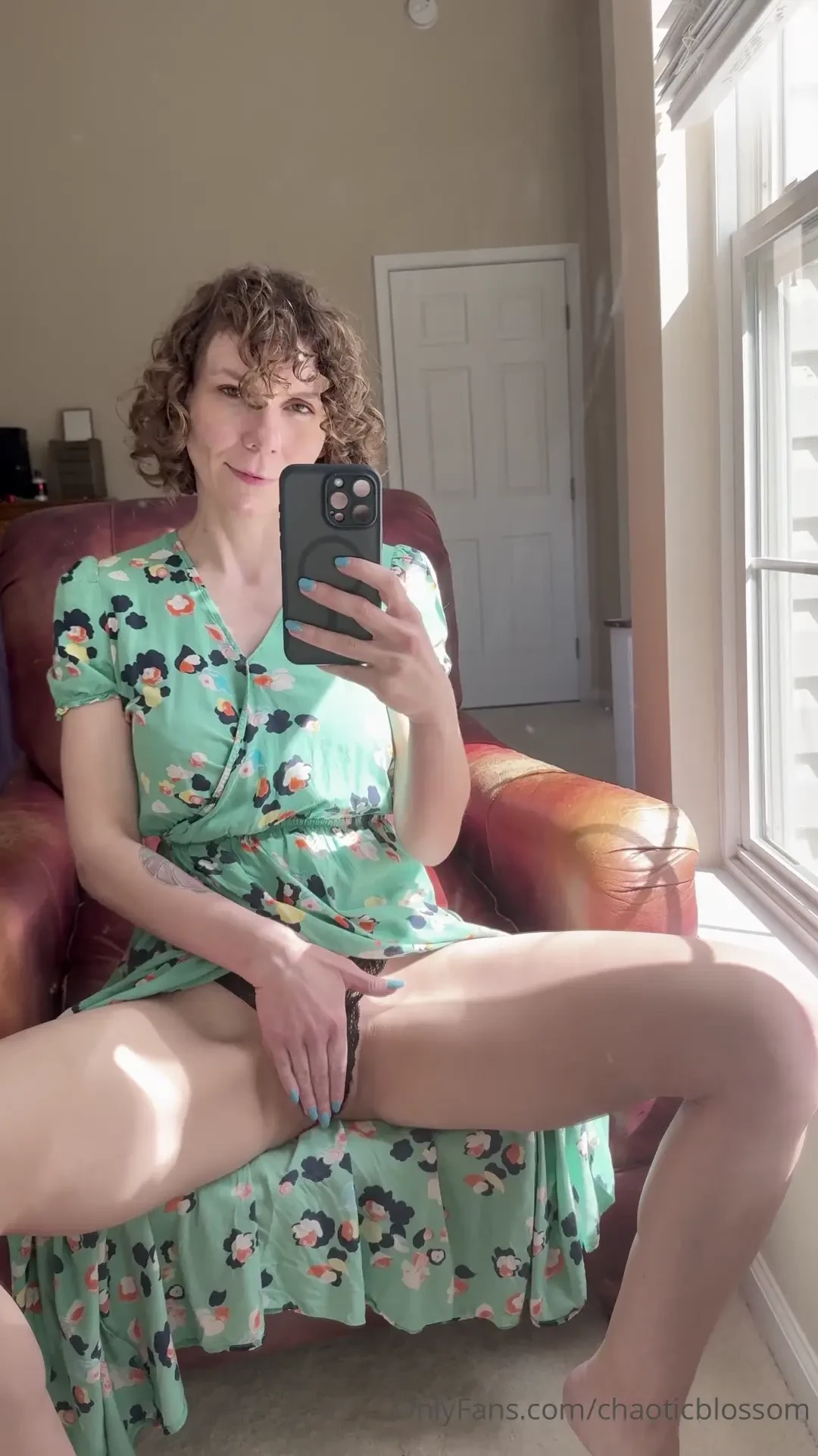 Time to stop and lick the flower 