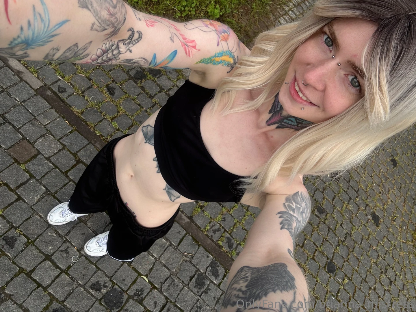 Hi there i took a walk in the park leaves rustling coffee in hand - 