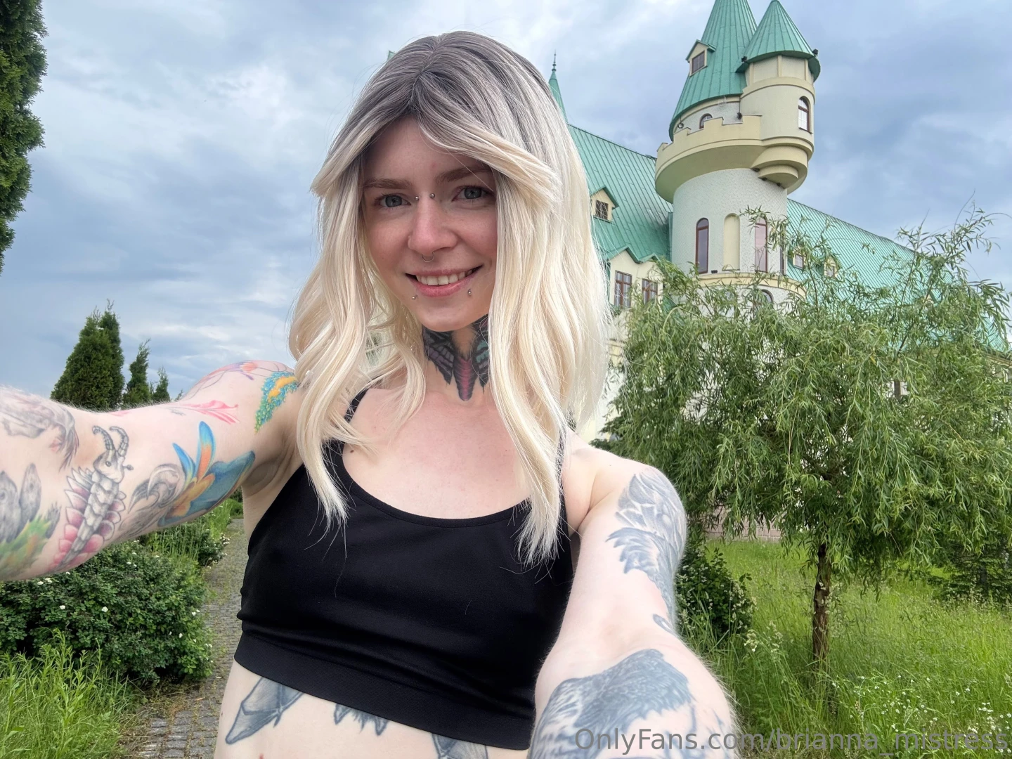 Hi my good ones tried sunset yoga today - total relaxation how do you 