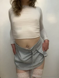 Oh look what s under my skirt part 1