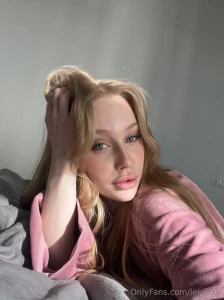 Petite shy girl kiracutiex dreaming about someone who can help to part 727