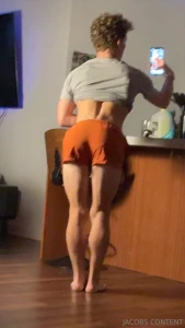 You like a juicy ass