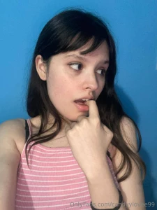 Would you like to see more from this pale girl if you suscribed i send part 7