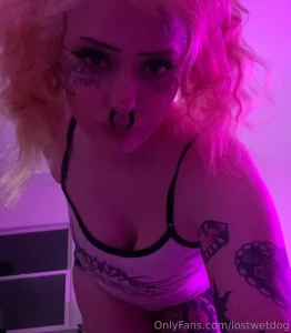 About to stream on velvetyalien account with web k1tten as well hehe part 1