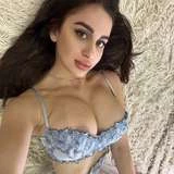 𝗝𝗮𝘀𝗺𝗶𝗻𝗲 𝗠𝗶𝗹𝗹𝘀