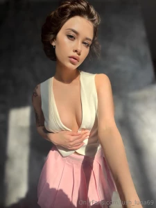 Photo 1 2 or 3 on which photo does this undershirt look the best on me