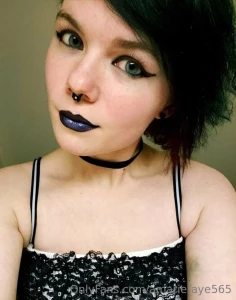 I love fun hair maybe i can be convinced to change it just for you