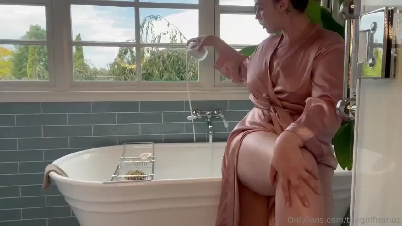 Come and relax in the bath with me if you missed my sliding into your 