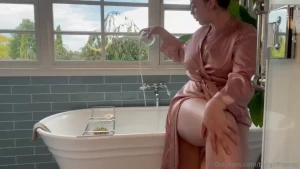 Come and relax in the bath with me if you missed my sliding into your