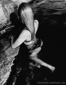 Who s gonna save the world tonight who s gonna bring you back to life