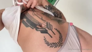 I love the camera closer to my ass can you see my wet panty