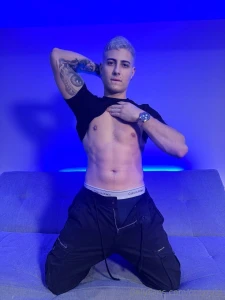 Solo faltas vos para ayudarme a quitar la ropa