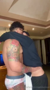 Que rico este pelirojo musculoso