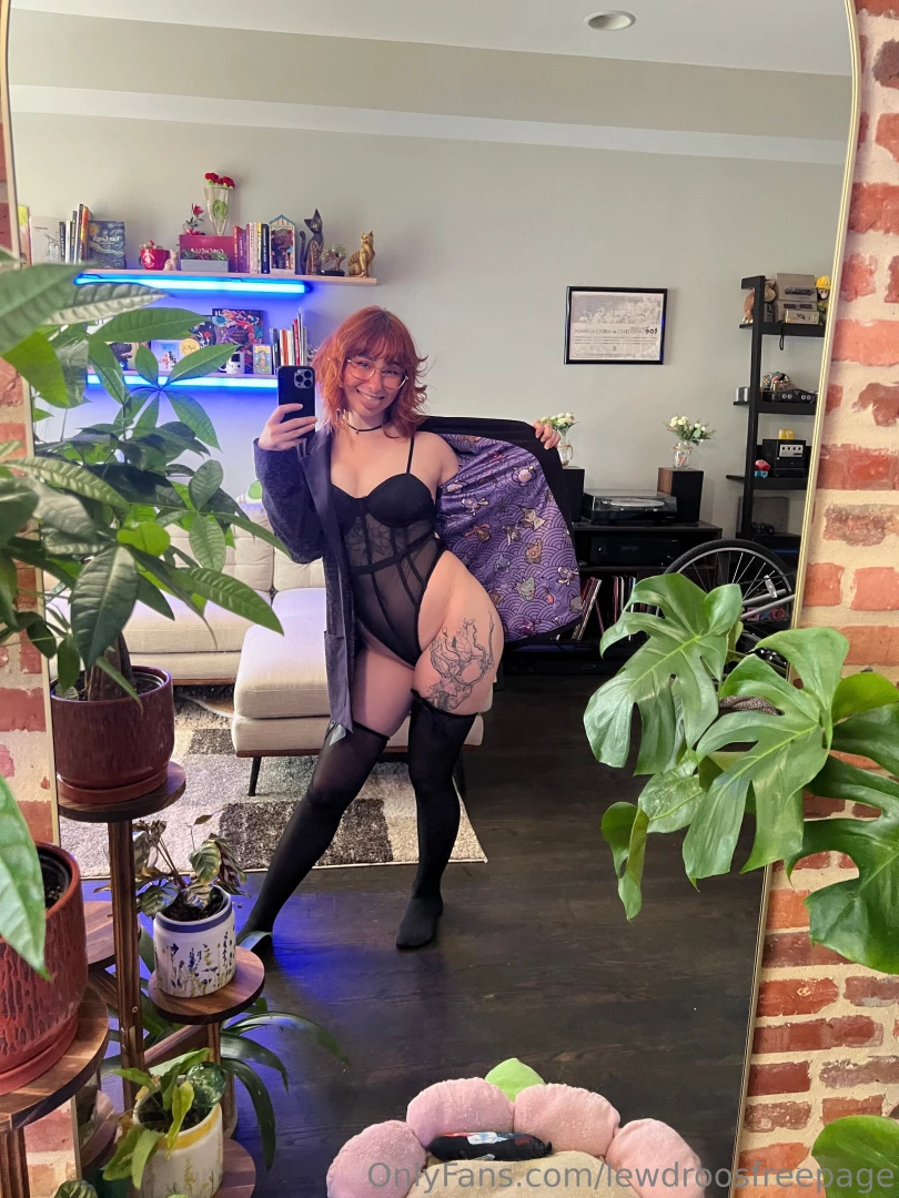 What caught your attention first the lingerie or the pokemon liner 