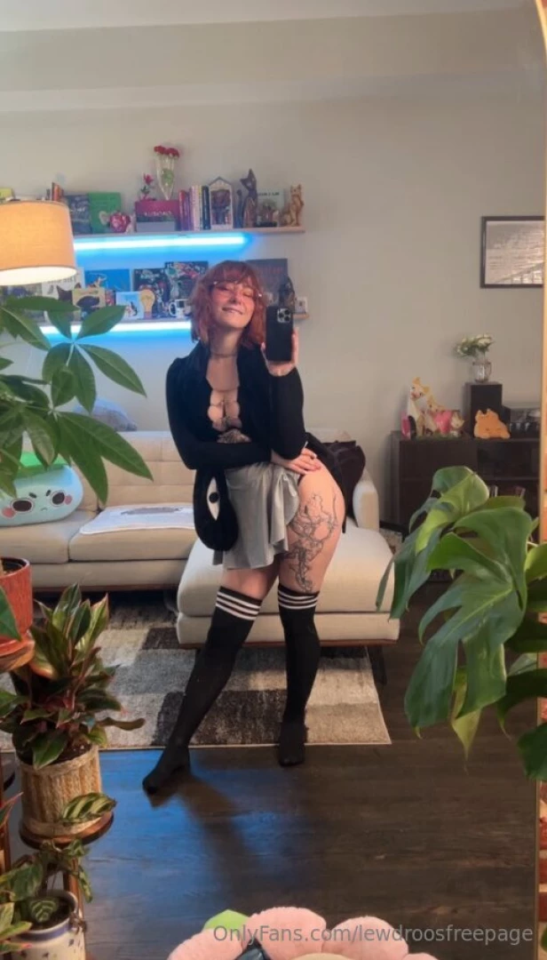 Where are my thigh lovers at 