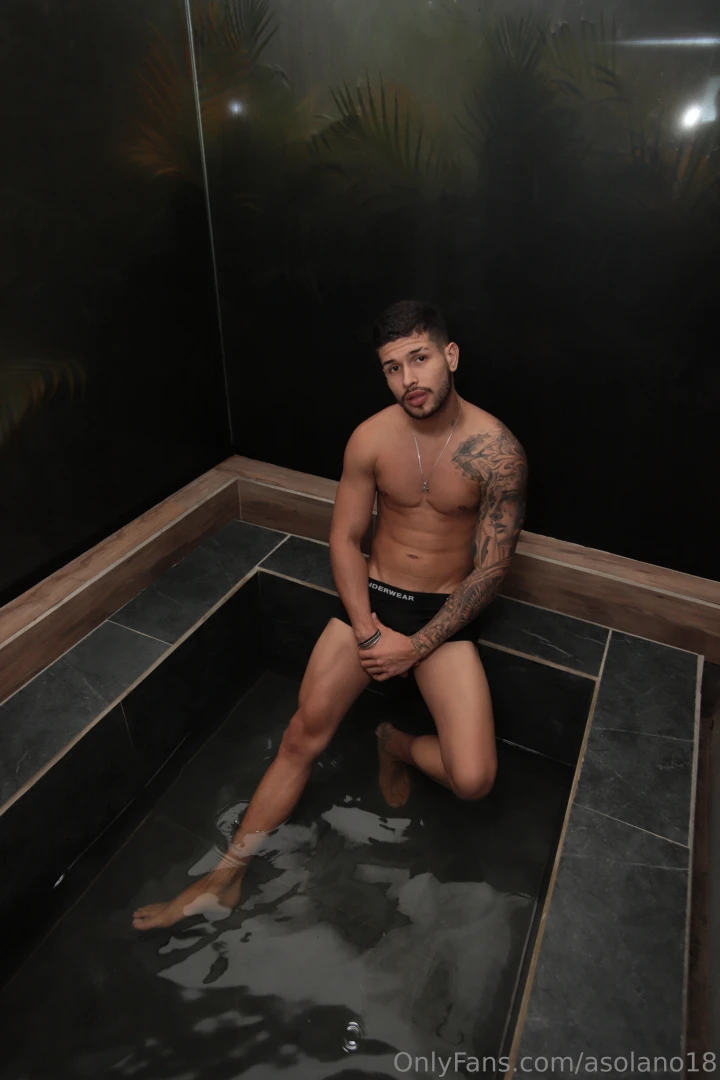 Shall we play in the jacuzzi for a while jugamos un rato en el jacuzzi part 1 