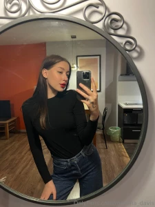 Does red lipstick suit me