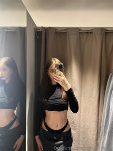 I m trying on new things to embody all the ideas for my photos