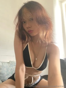 I love this little bikini top smmm