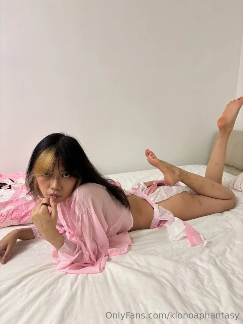 Living in pink part 1 