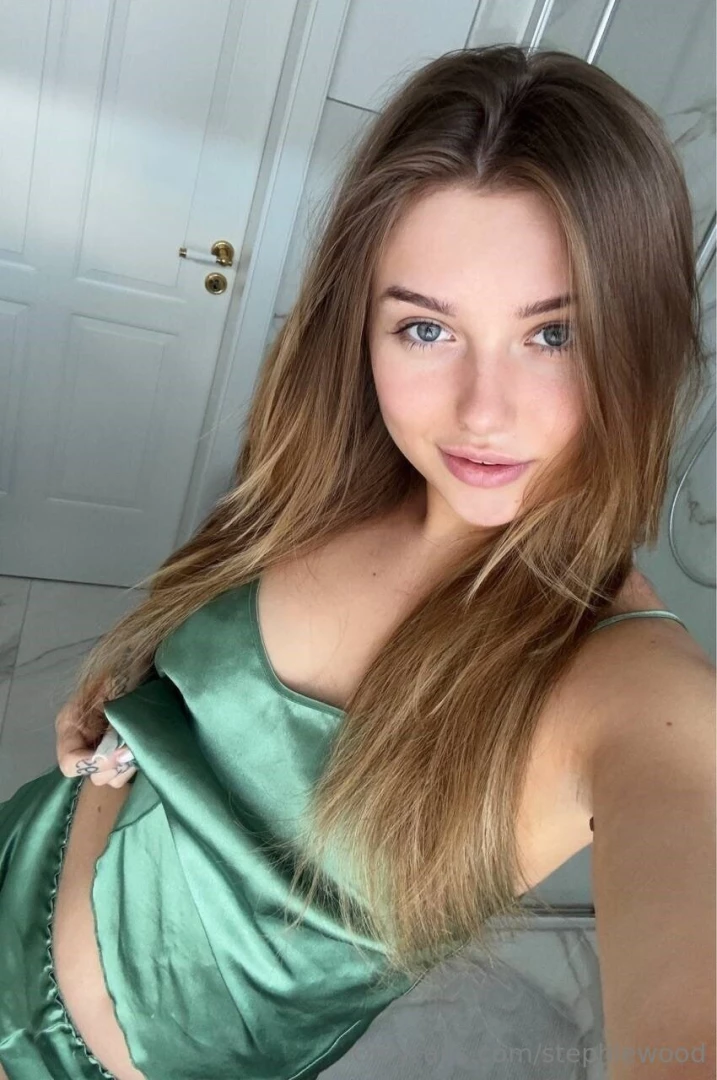Lealealuxe she is waiting for you lealealuxe who was the naughty girl part 95 