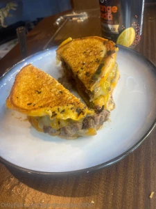 I made a five guys burger from scratch at home and it was just part 1