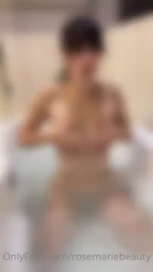 I forgot i had video from when i was in vegas soaping up in the hotel