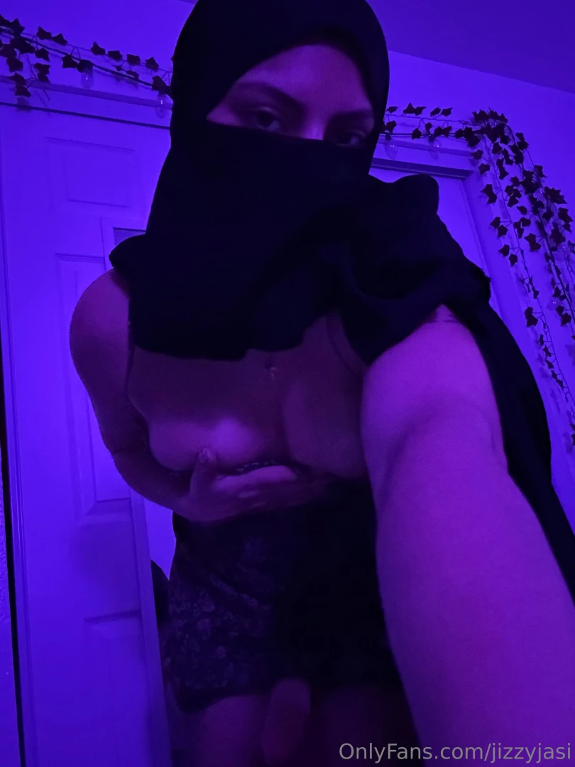 Careful staring too long might give you ideas naughty ones 