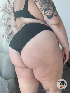 These cheeks need a good grab