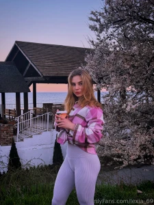 How much i love summer sunsets and what u love on thiese photos