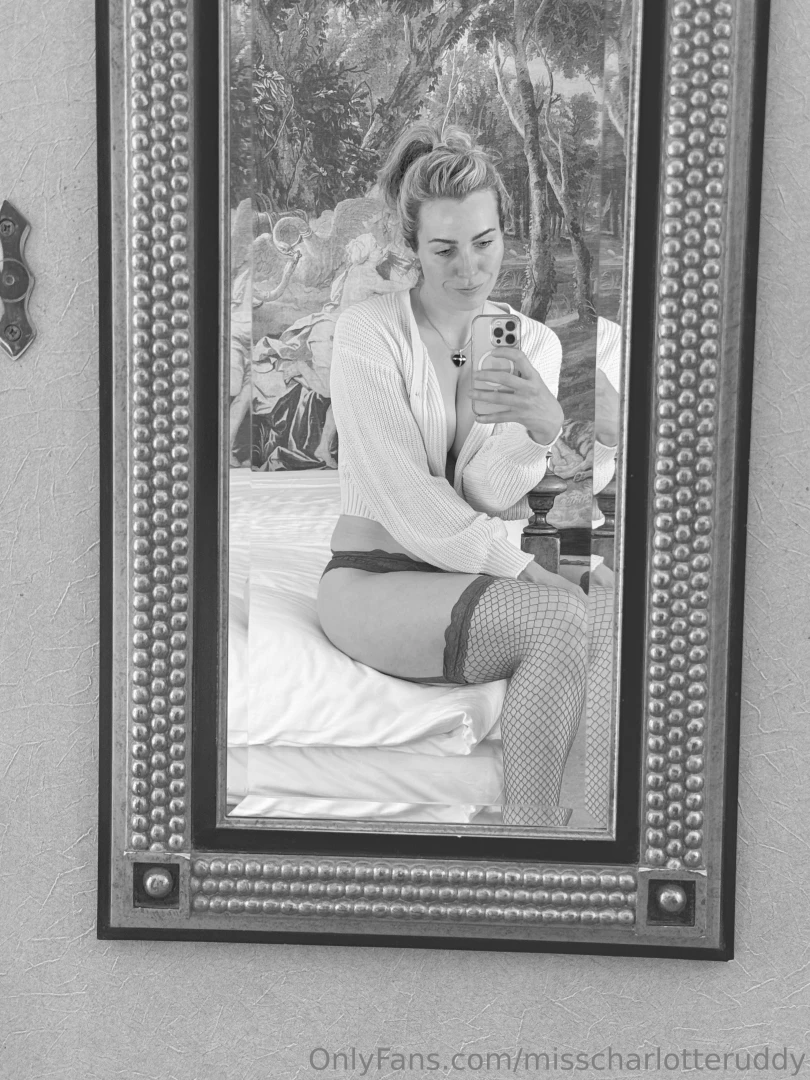 See what happens when i stand up and take my cardigan off 