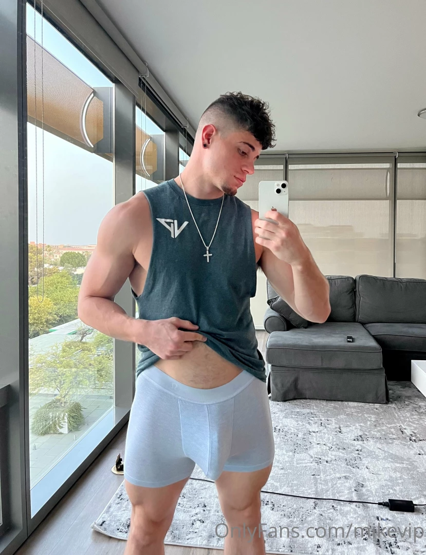 Press the if you can get on your knees for me 