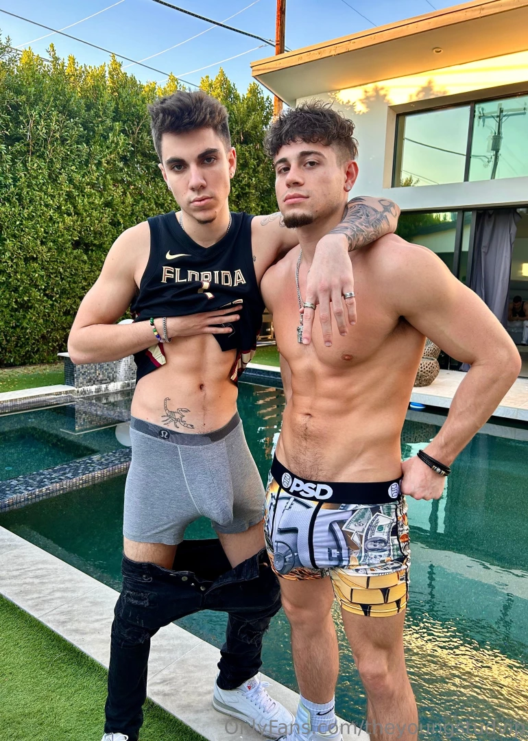 Hanging with loganfoxx_of today maybe we ll make a collab video for 