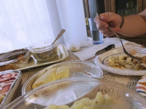 I made a whole thanksgiving feast- all for myself full vid https