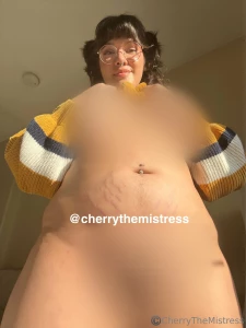 Wanna feel what s under my thrifted sweater contains big thick hairy