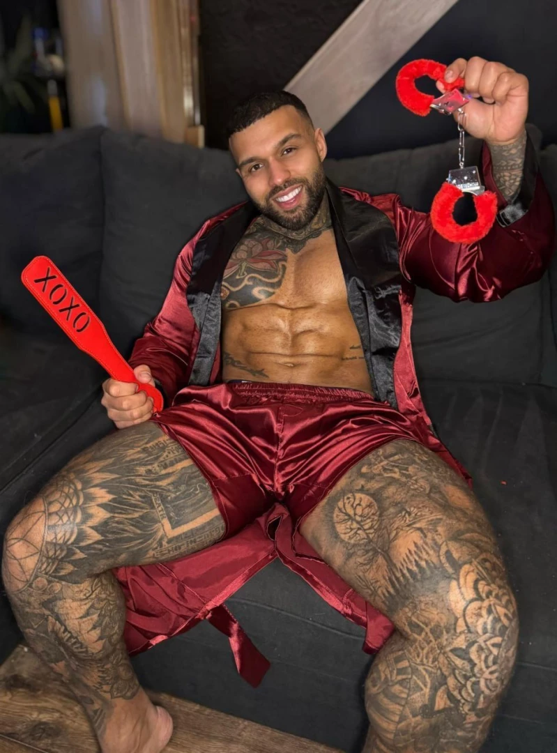 Follow my friend free free free mr_atlantisfree playing big cock part 2 