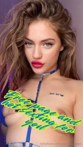 Free subscription right now https onlyfans com dreamy_sue c57 she is