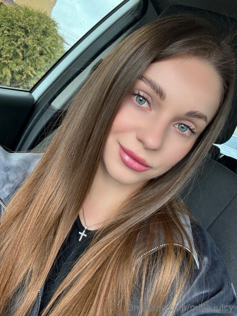 I wonder what your eye color is 