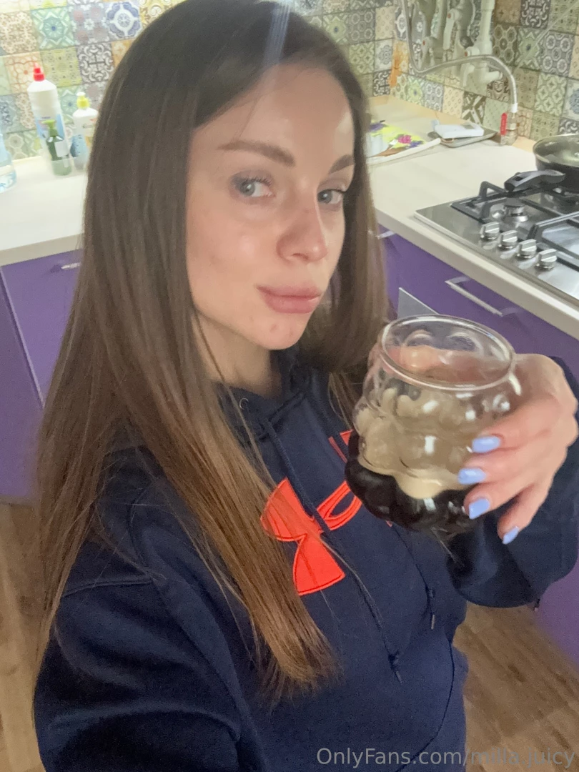 Every day i wake up with a coffee drink after that my day is very full 